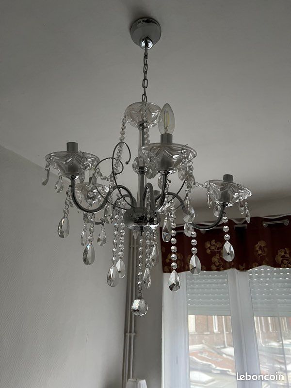 Lustre (image 1)