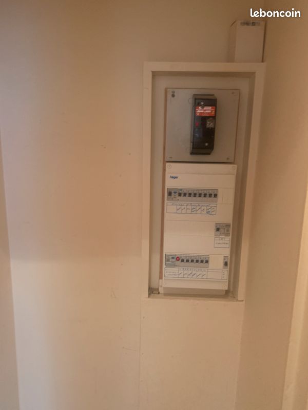 Belle Maison divisée à Mur de barrez (image 10)