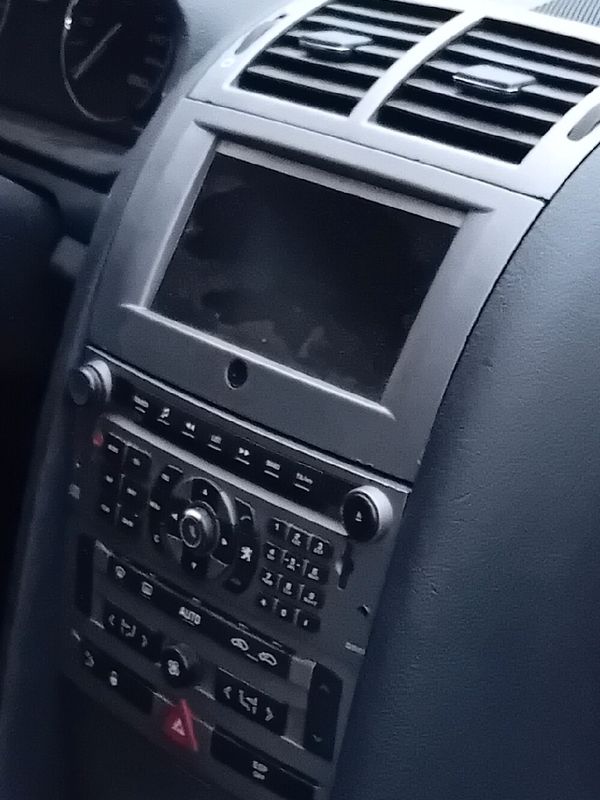 Autoradio Peugeot 407 GPS - Équipement auto