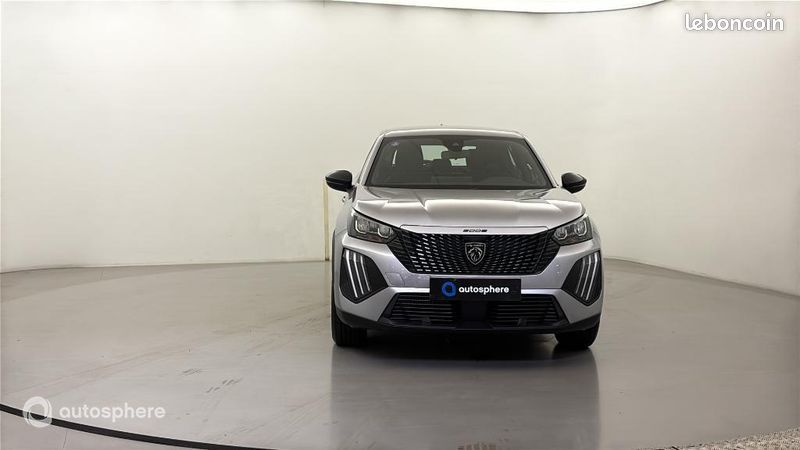 Peugeot 2008 1.2 PureTech 100ch S&S Style (image 2)