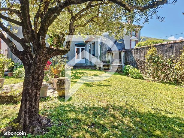 Maison 8 pièces 206 m²