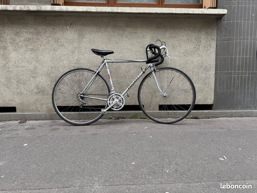 Vélo Peugeot PY10 (1977) – Vitus 531 – Bernard Thévenet (image 1)