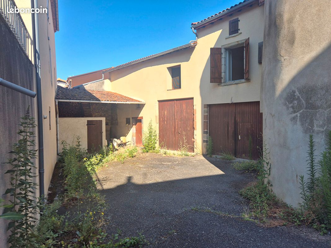 Maison 6 pièces 115 m² · à Mirefleurs · 115 m² · 129 000 €