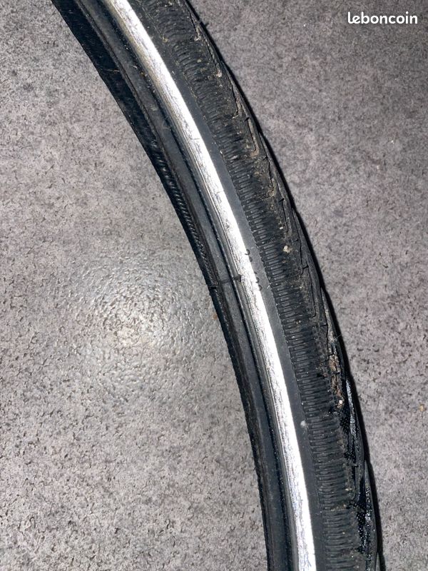 Pneu vélo 28 pouces (image 3)