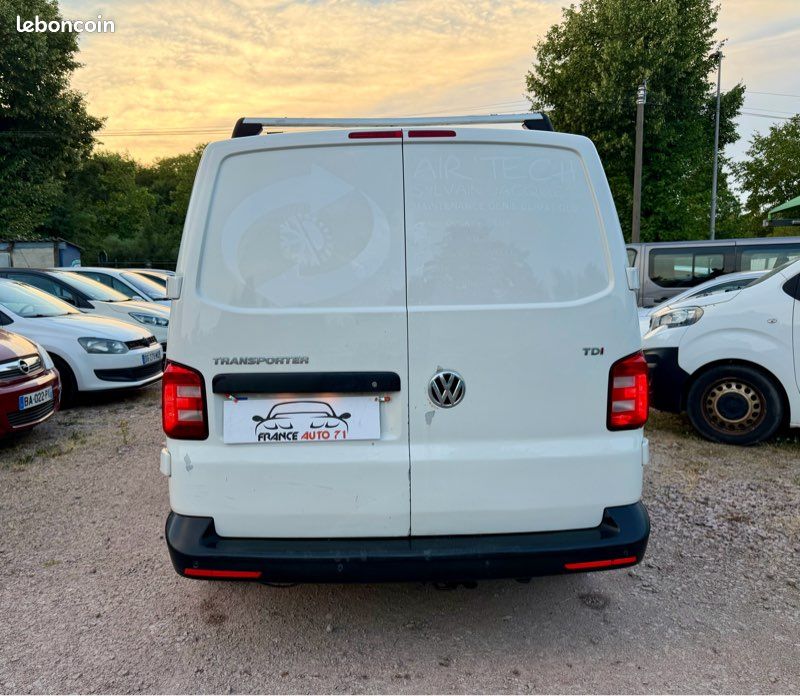 Volkswagen transporter fourgon tole l1h1 2.0l tdi 150cv finition business line 252.100kms 01/2017 clim régulateur de vitesse écran tactile bluetooth barre de toit volkswagen aide au stationnement (image 8)