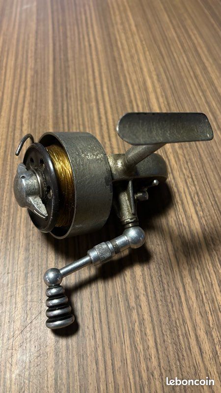 Moulinet Ancien Français SAP 701 – Très Propre – Collection Pêche