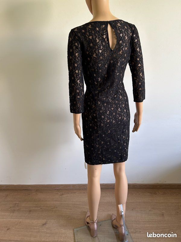 Robe noire et beige en dentelle Guess taille S TBE Vêtements