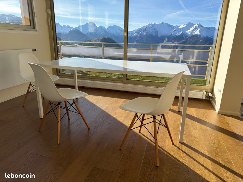 Vitra chaise design (image 1)
