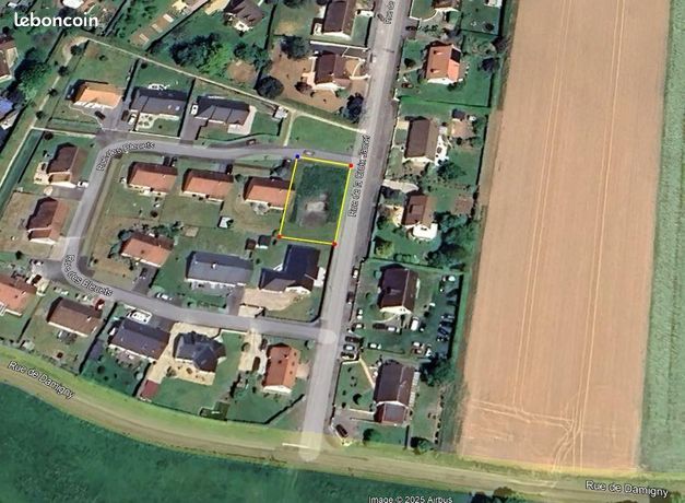 Terrain 617 m² Alençon