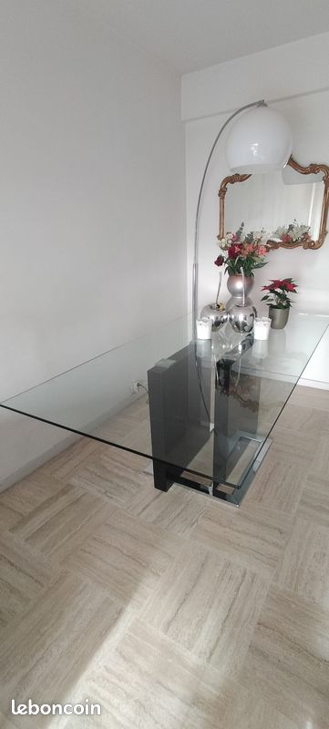 Table en verre 6-8 pers (image 5)