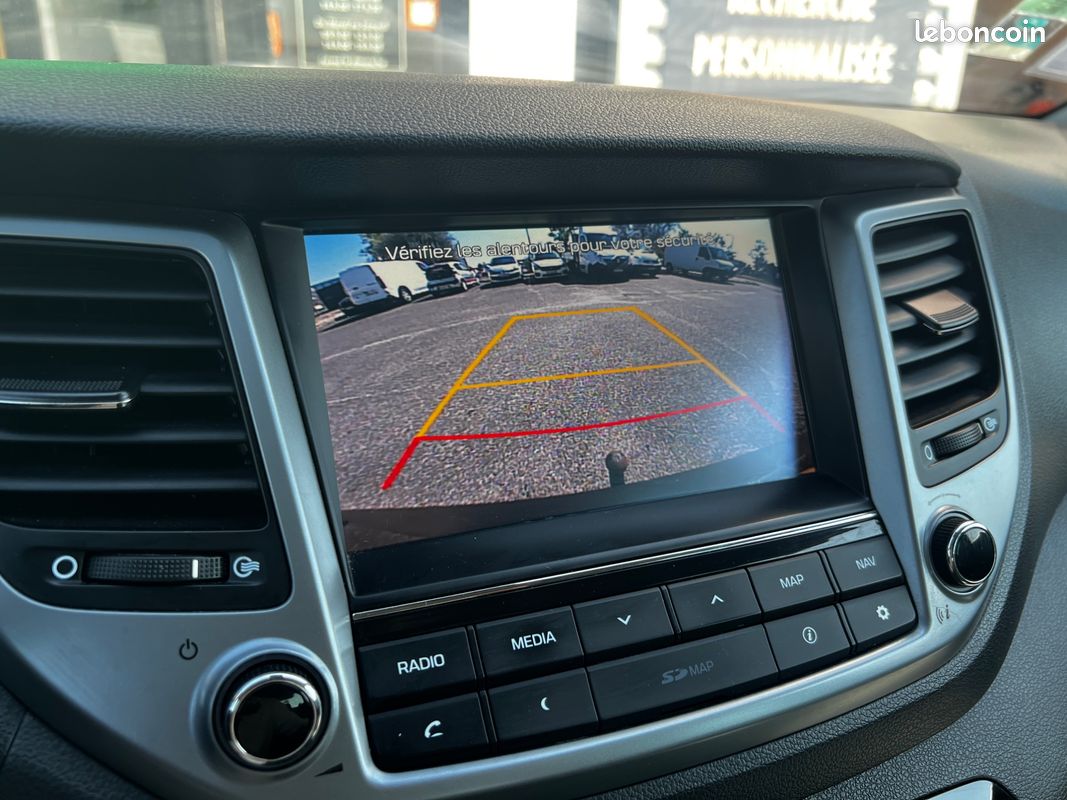 HYUNDAI TUCSON 2.0 T CRDI 135 CH YELLOWSTONE 2WD / CAMERA DE RECUl (image 26)