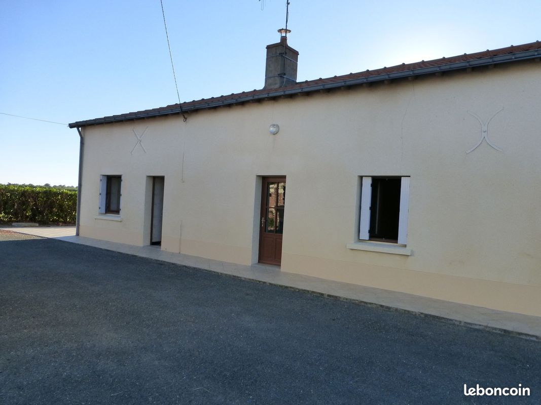 Maison 5 pièces 150 m² · à Bellevigne-en-Layon · 150 m² · 750 €/mois