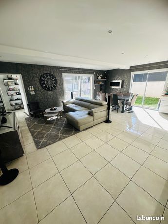 À VENDRE – VILLA INTELLIGENTE, CONTEMPORAINE, 140 m² SUR 450 m² – PISCINE - PLEIN SUD - FABRÈGUES (34)