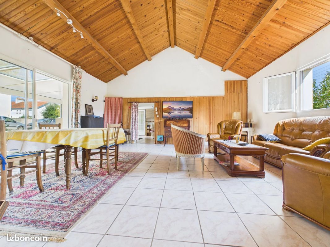 Maison 7 pièces 129 m² · à Saint-Sébastien-sur-Loire · 129 m² · 334 000 €