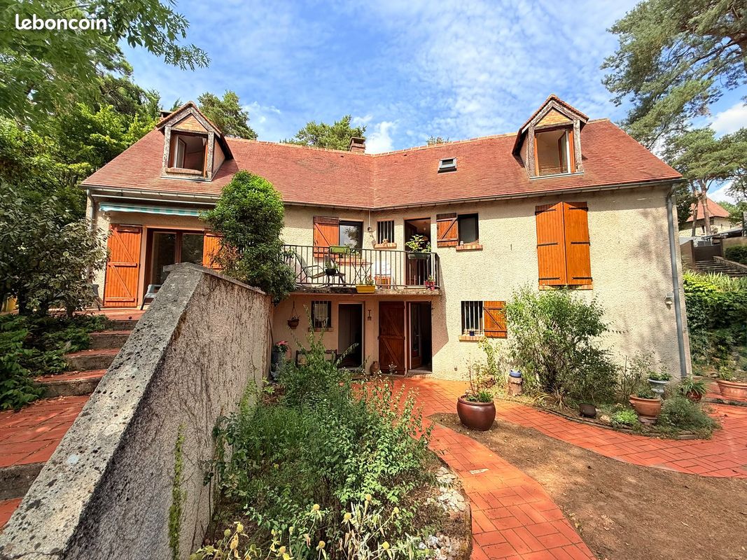 Maison 6 pièces 139 m² · à La Ferté-Alais · 139 m² · 369 000 €