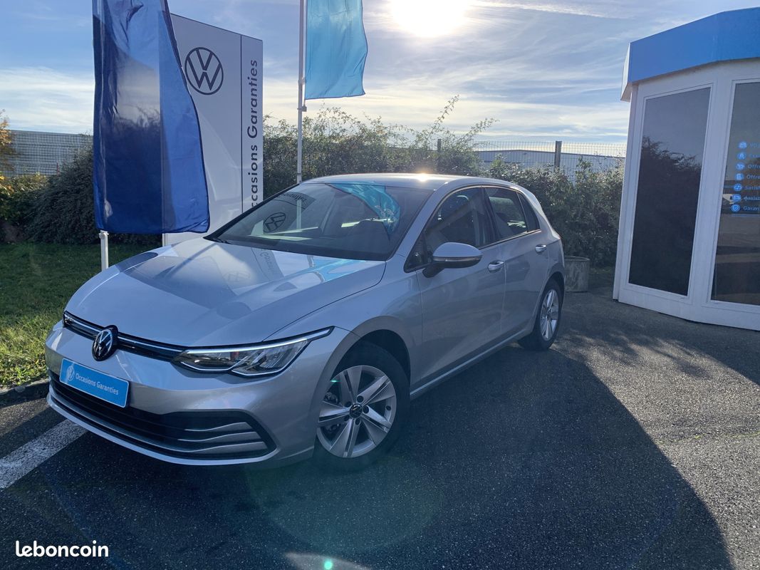 VOLKSWAGEN Golf 1.0 eTSI OPF 110 DSG7 Life Plus (image 1)