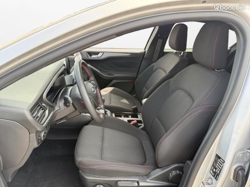 Ford Focus 1.0 Flexifuel mHEV 125ch ST-Line Style (image 9)