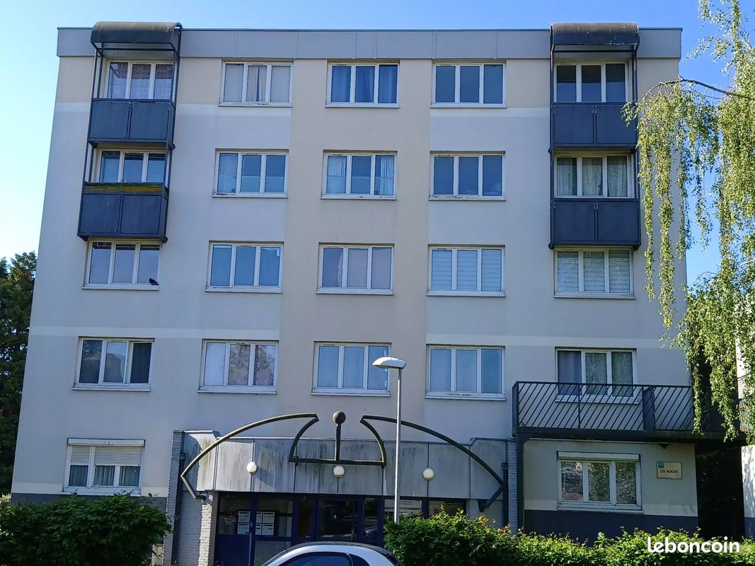 Appartement 3 pièces 59 m² · à Hénin-Beaumont · 59 m² · 415 €