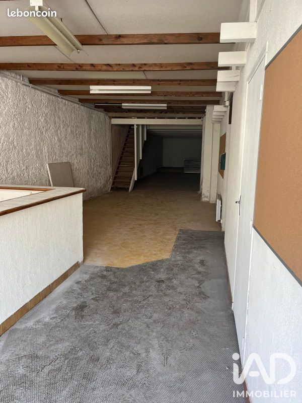 Immeuble 218 m² · à Pertuis · 218 m² · 110 000 €