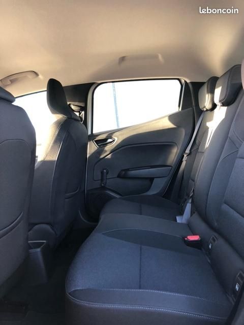 Renault Clio V E-Tech Full Hybride 145 Equilibre (image 4)