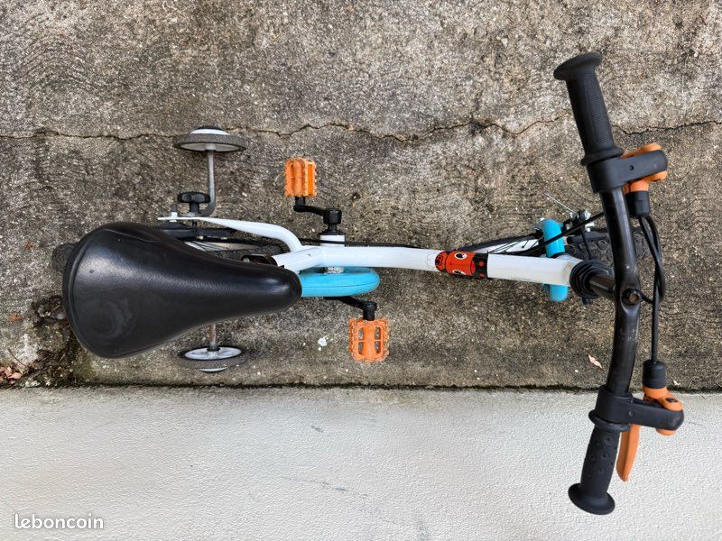 Vélo enfant avec petites roues 14 pouces (image 4)