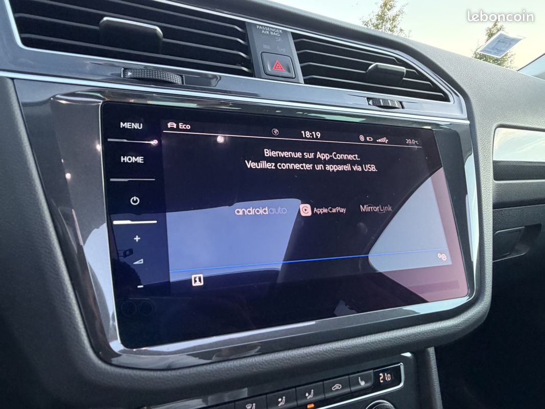 VOLKSWAGEN Tiguan 2.0 TDI 190 CARAT EXCLUSIVE 4MOTION DSG7 - GARANTIE 12 MOIS (image 22)