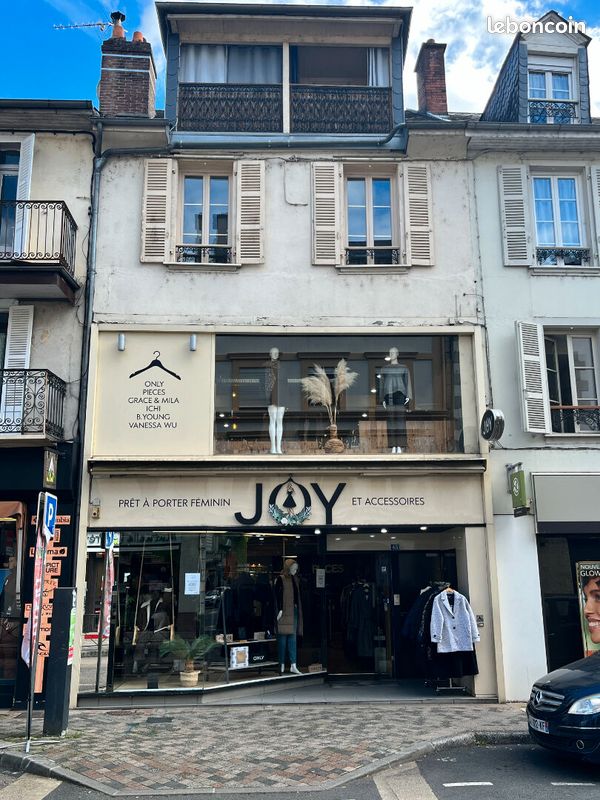 Immeuble 3 pièces 180 m² · à Tulle · 180 m² · 171 200 €