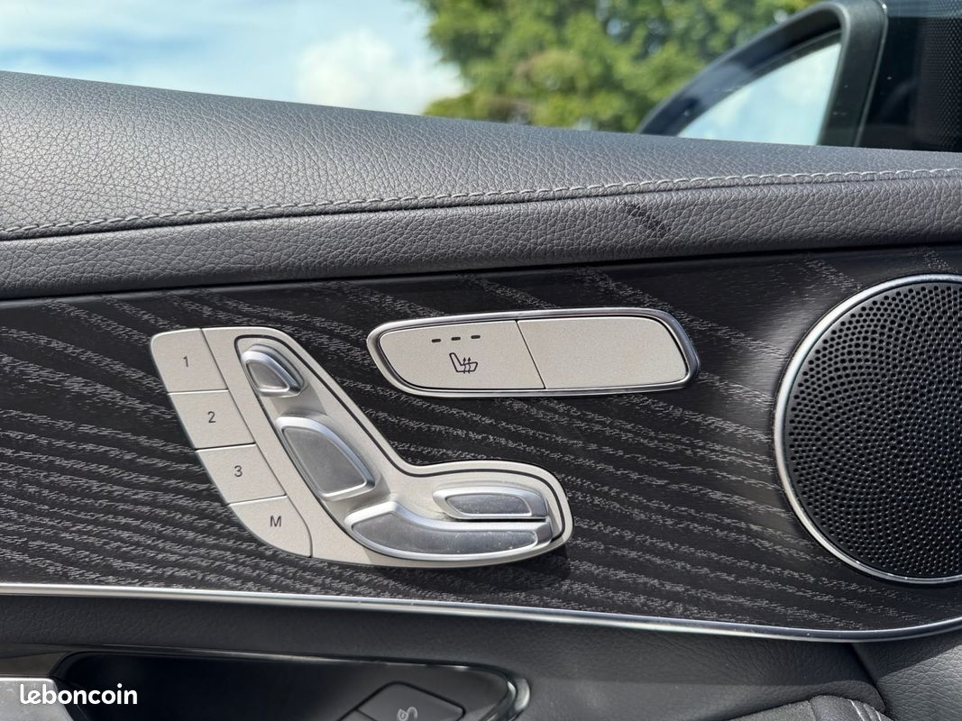 MERCEDES GLC COUPE 220 D 4MATIC AMG LINE Garantie 12 mois (image 9)