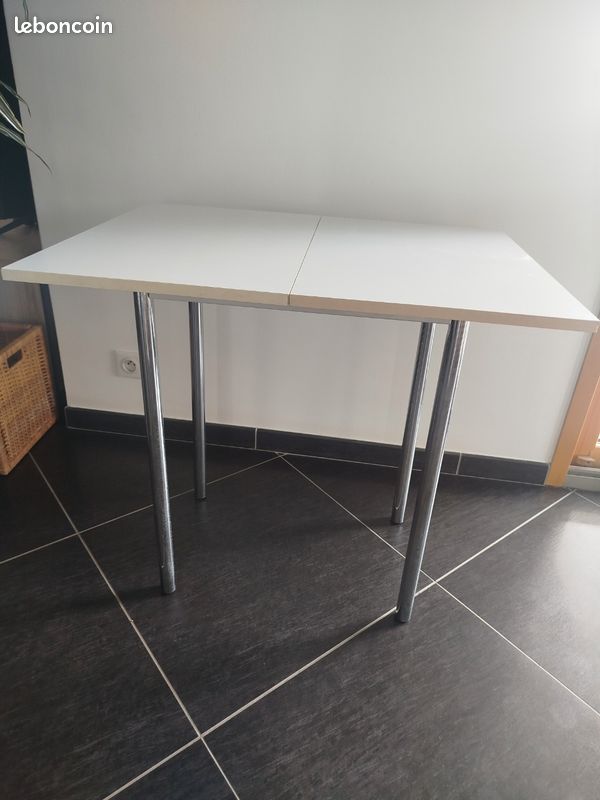 Table avec plateau modulable/extensible (image 1)