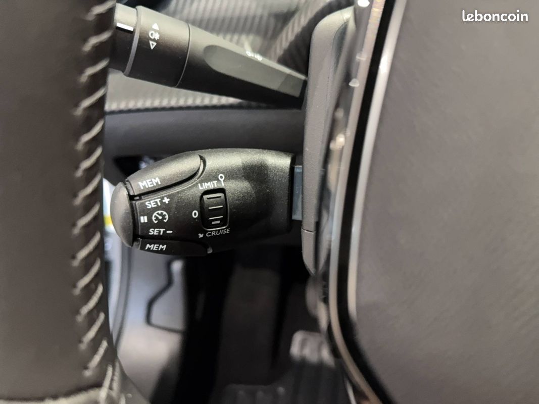 PEUGEOT 2008 PureTech 100 S&S BVM6 Active (image 20)