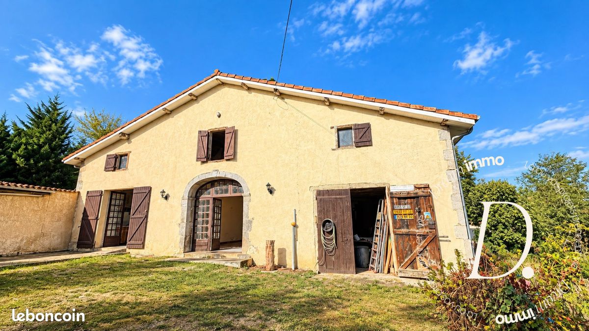 Maison 4 pièces 111 m² · à Mouscardès · 111 m² · 162 000 €