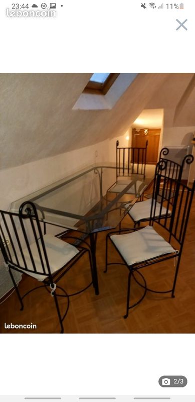 A vendre table en verre forgé biseautée (image 1)