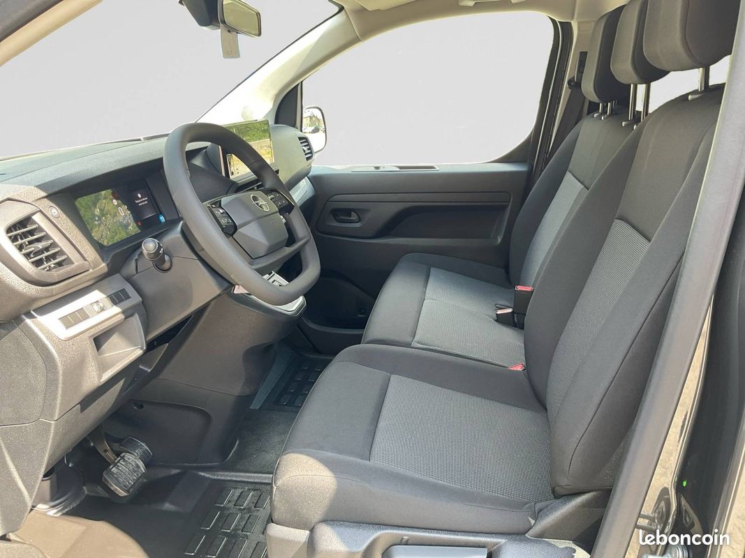 OPEL Vivaro Combi Taille XL BlueHDI 180 ch S&S EAT8 (image 10)
