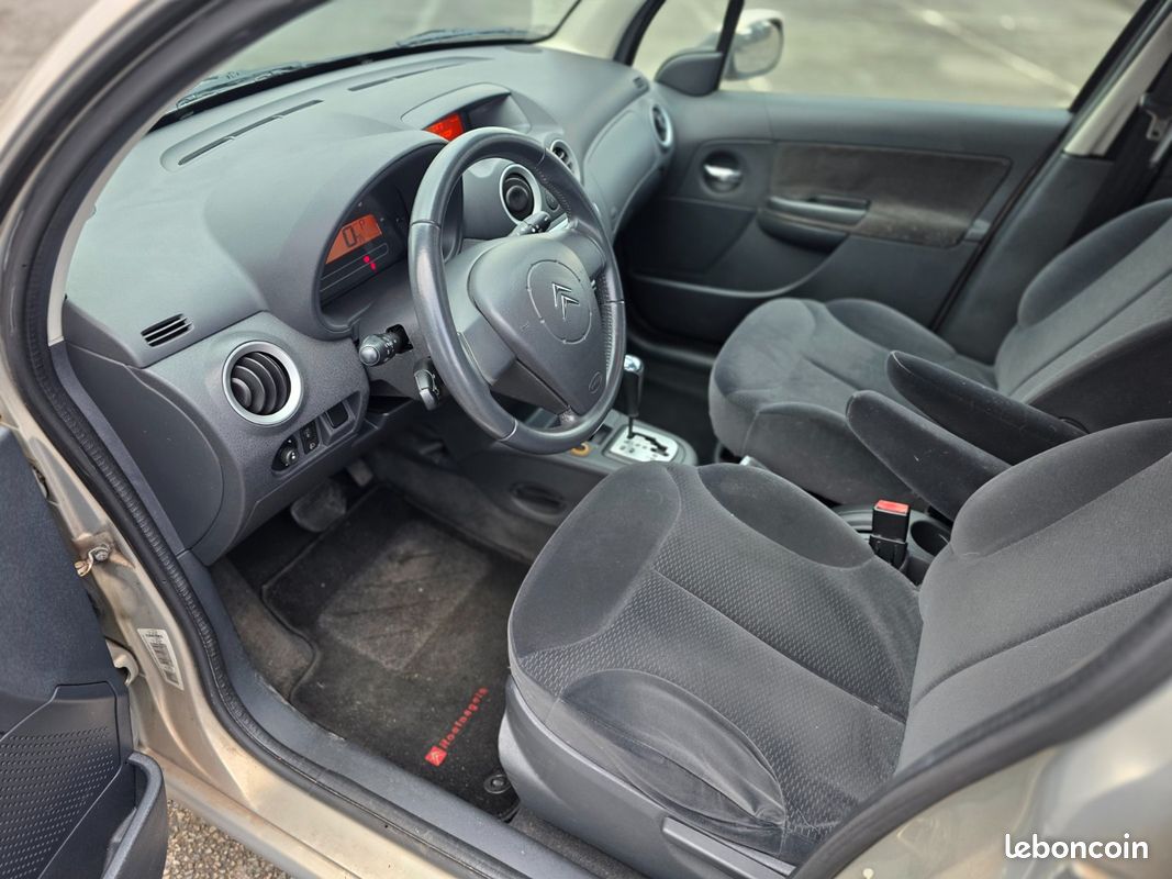 Citroën C3 1.6 EXCLUSIVE 108CV BOITE AUTO (image 16)