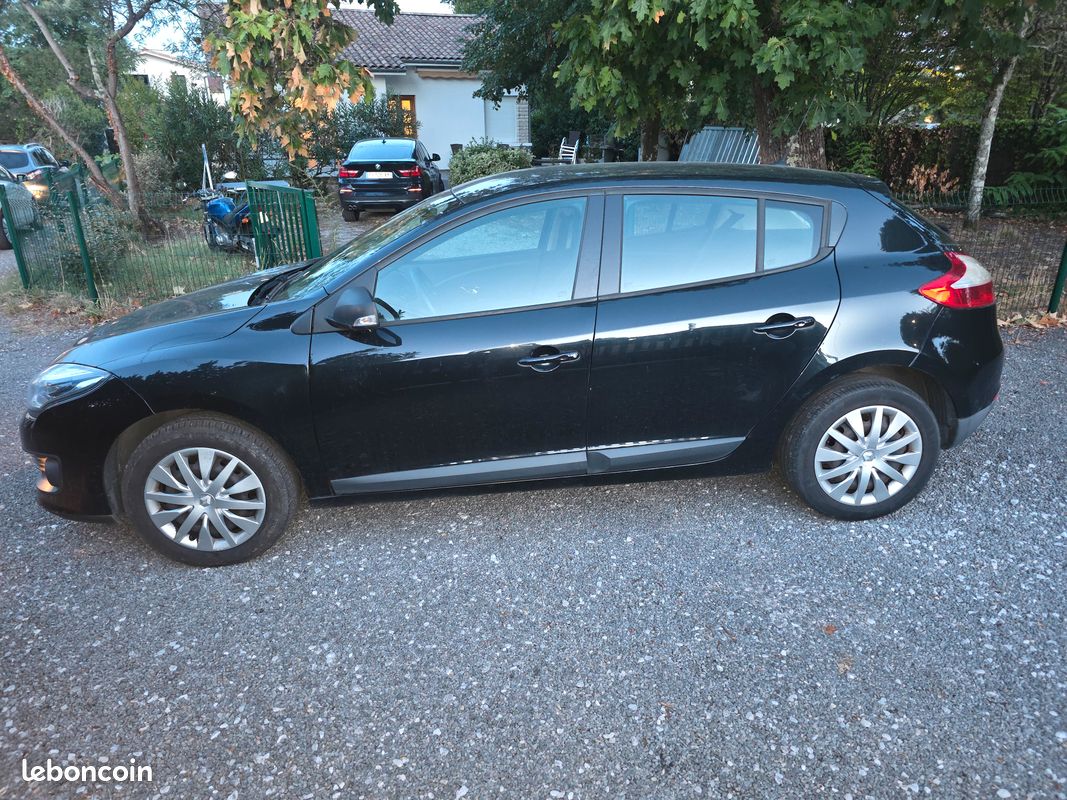 RENAULT Megane III 1.5 DCi 95 Life (image 5)