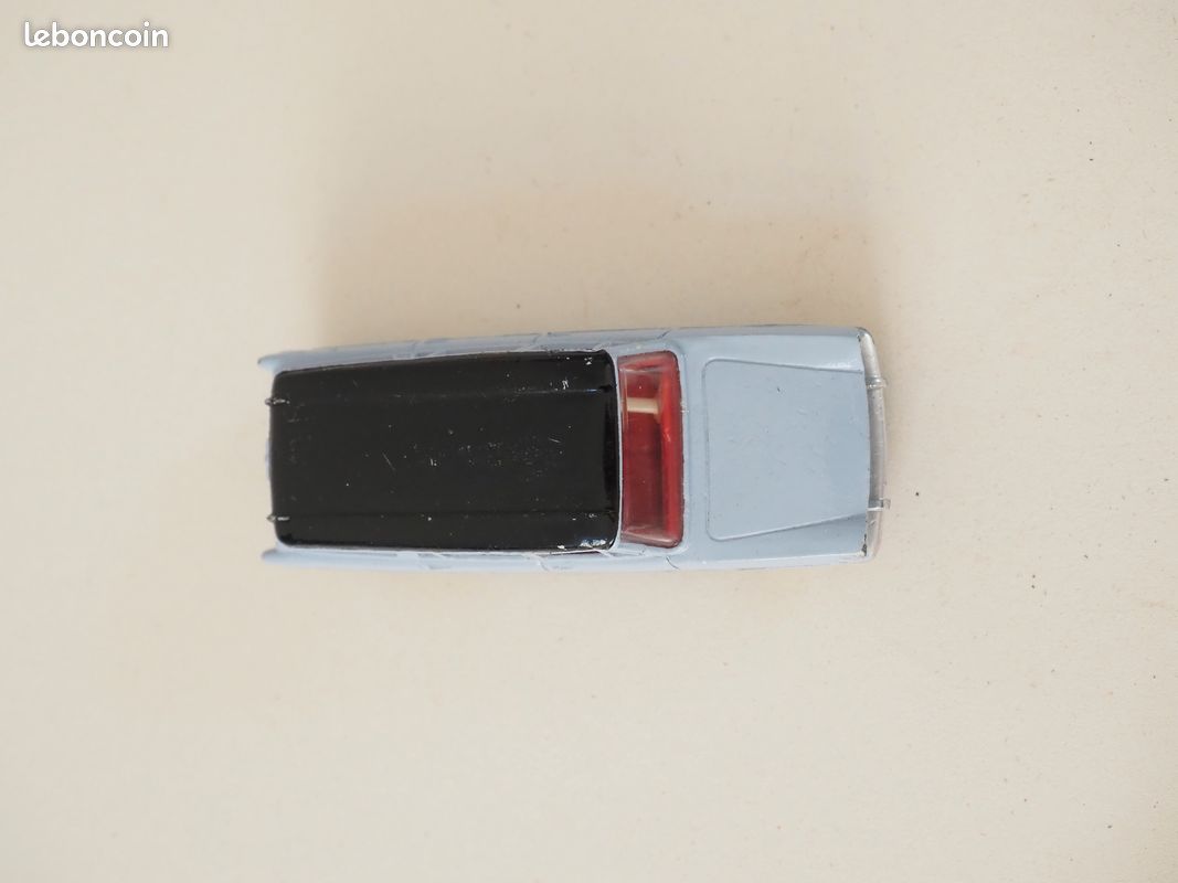 DINKY TOYS FRANCE FIAT 1800 FAMILIALE REF 548 BON ÉTAT 1960 N