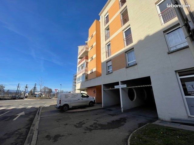 Parking Annemasse · 94 €/mois