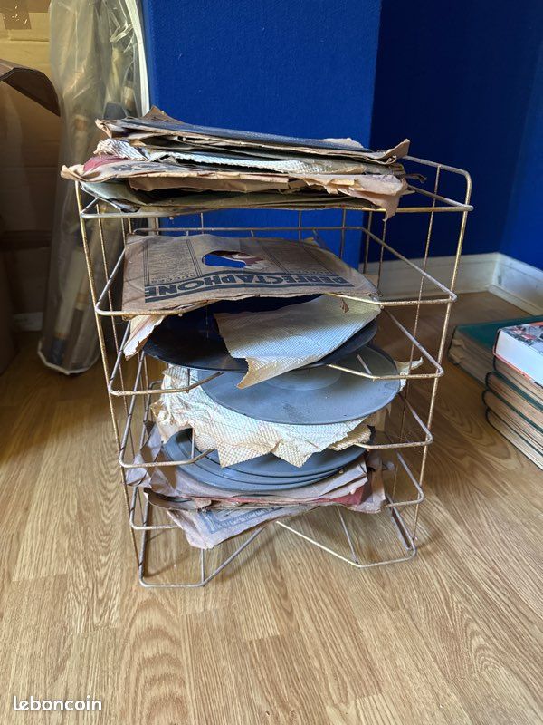 Gramophone avec collection de disques (image 5)