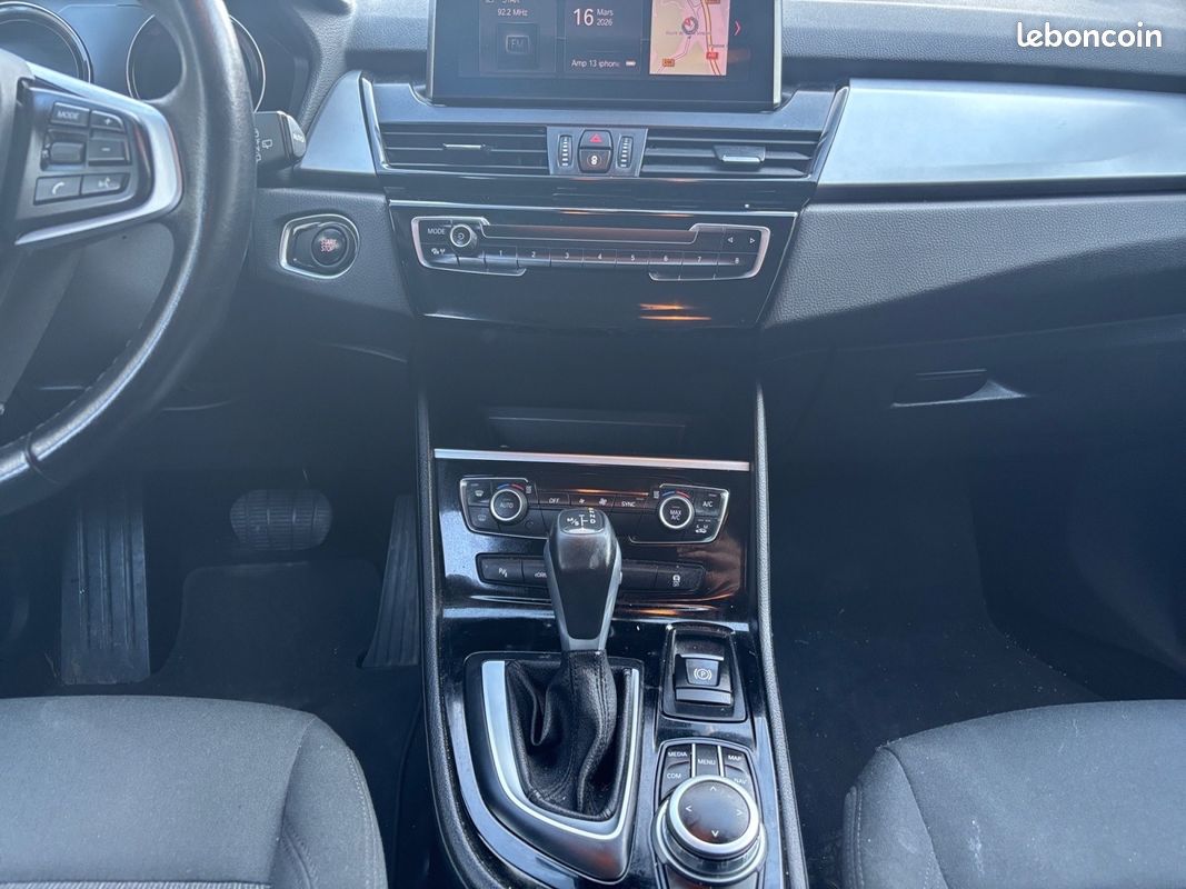 BMW SERIE 2 ACTIVE TOURER F45 LCI 225xe iPerformance 220 ch BVA6 Business Design Caméra de recul Radar avant arrière Hayon électriq (image 15)