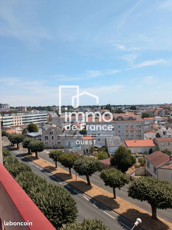 Appartement 1 pièce 37 m² · à La Roche-sur-Yon · 37 m² · 620 €