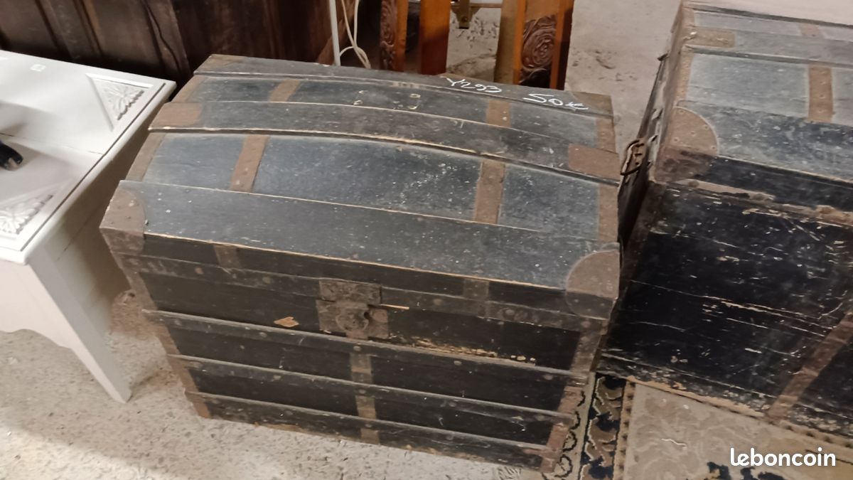 Malles bombées anciennes (image 2)
