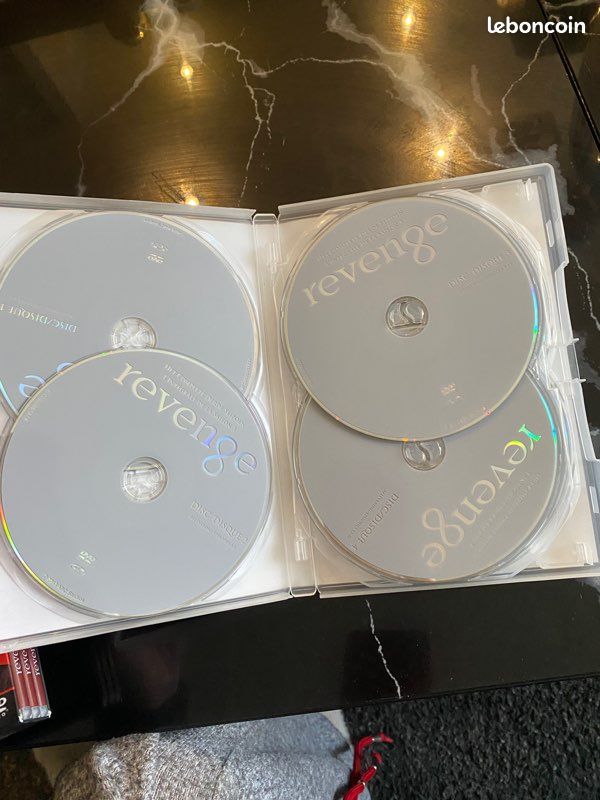Coffret DVD - Revenge 3 saison (image 4)
