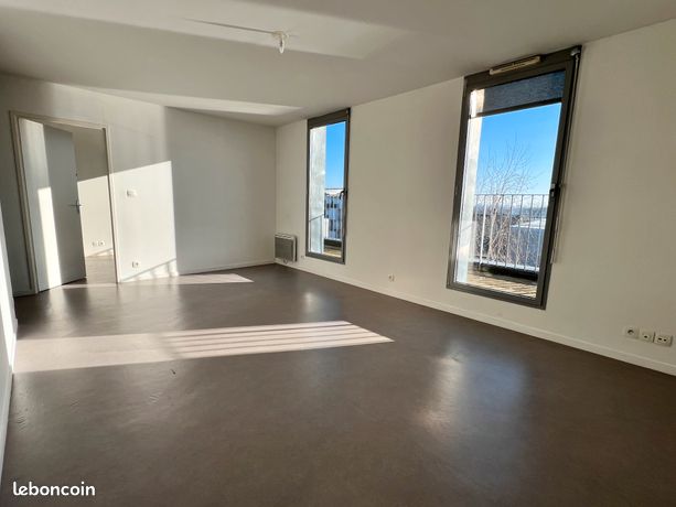 T4 84m² dernier étage avec balcon