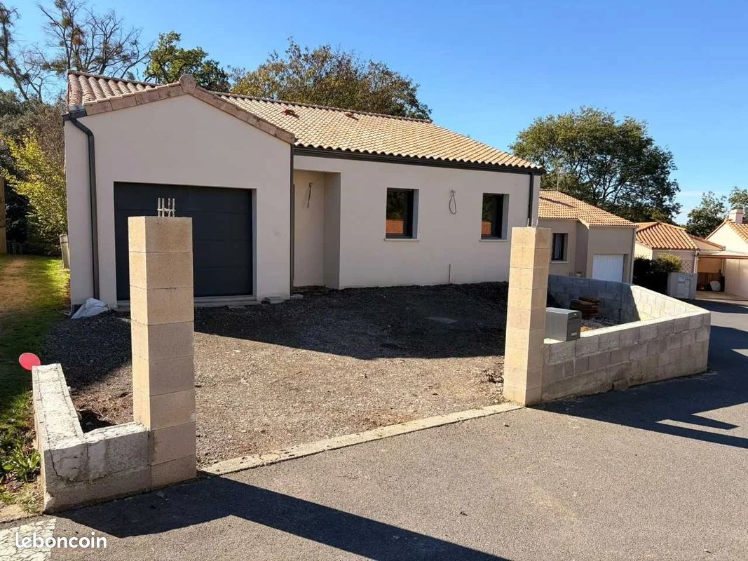 Maison 5 pièces 83 m² · au Pallet · 83 m² · 292 000 €