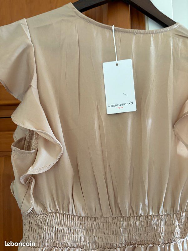 Robe satinée (image 5)