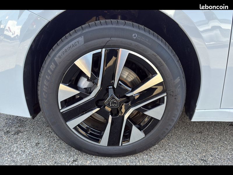 Peugeot 208 Hybrid 110 ch e-DCS6 série spéciale EDITION (image 23)