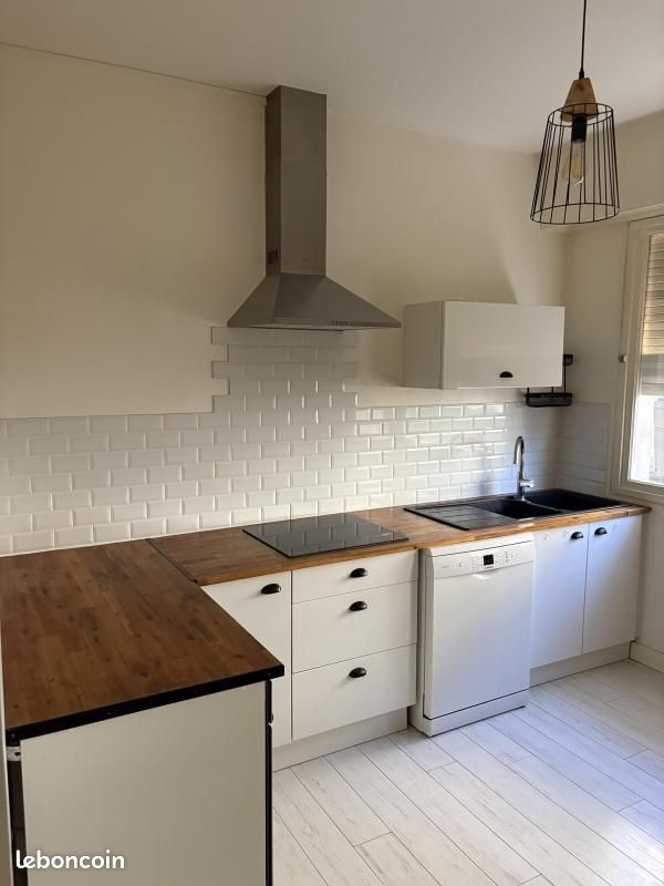 Appartement 2 pièces 63 m² · à Poitiers · 63 m² · 650 €