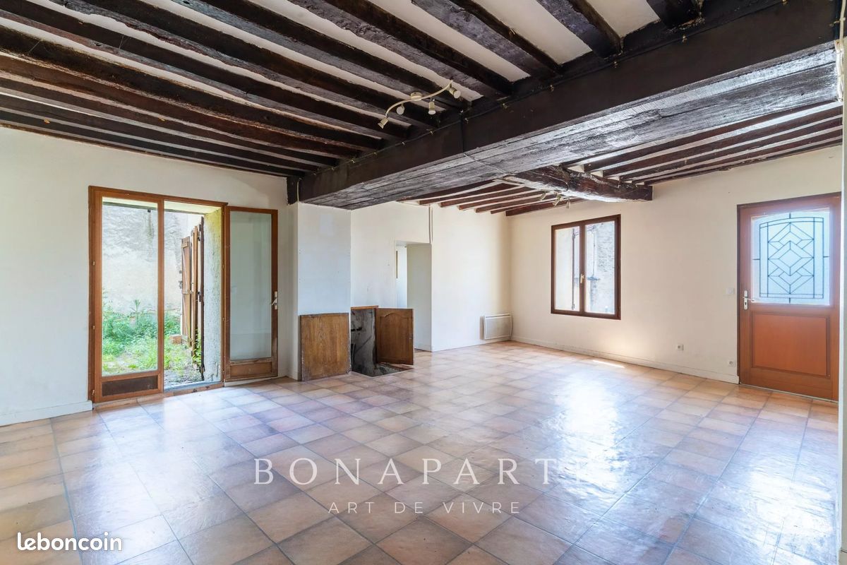 Maison 7 pièces 151 m² · à Sagy · 151 m² · 240 000 €