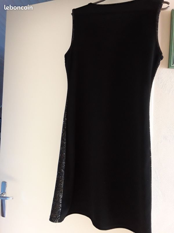 Robe (image 2)