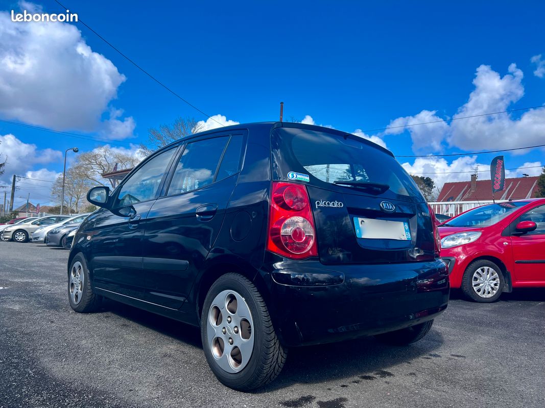 Kia picanto 1.1i / clim cuir / chaine de distri ok garantie 48 mois possible (image 2)